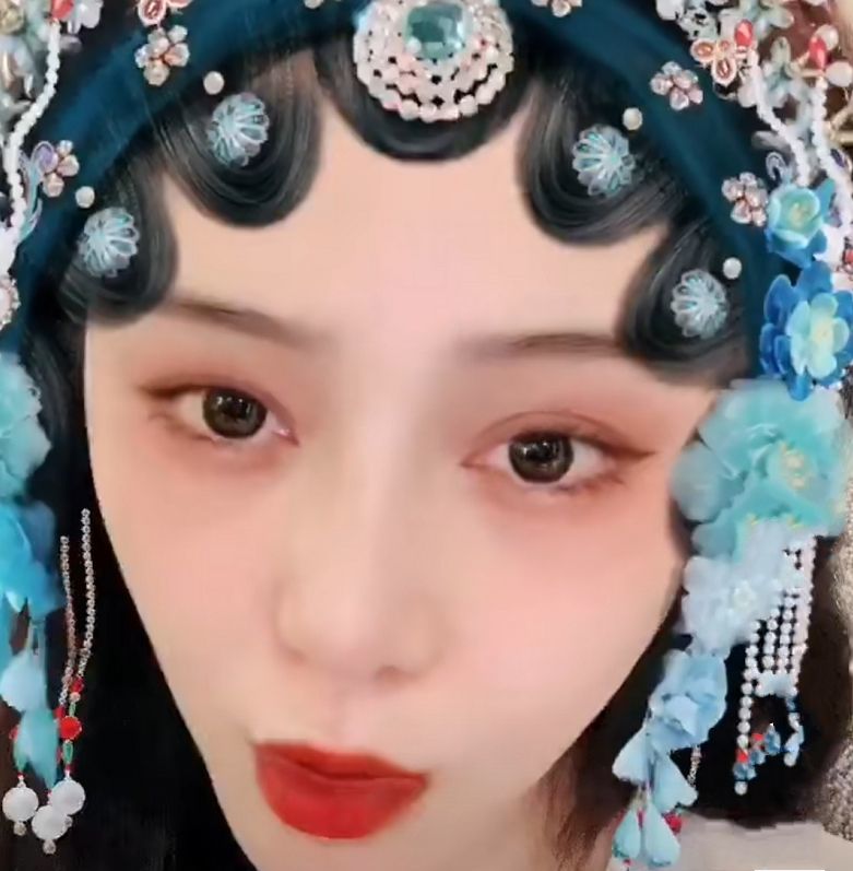 范冰冰|范冰冰新杂志出炉，如人间精灵仙气满满，她是无需乘风破浪的姐姐