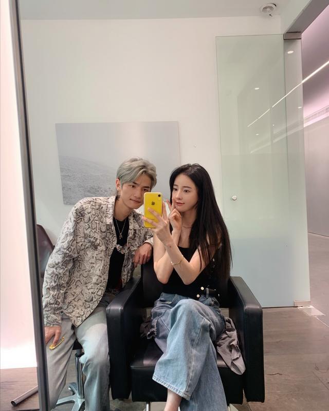 潘南奎首次曝光心动男神看见二人的合照后网友直言好像精神小伙