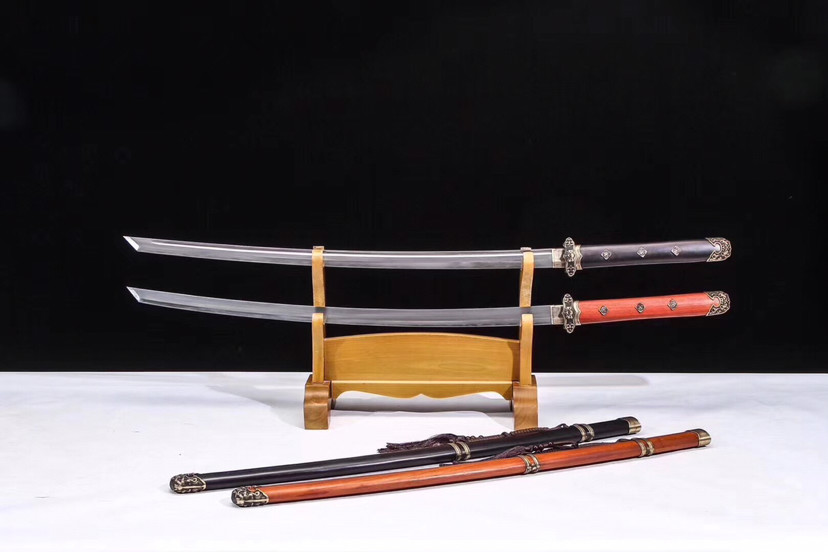 覆土|君弘战，手工锻打T10钢，古法覆土烧刃工艺