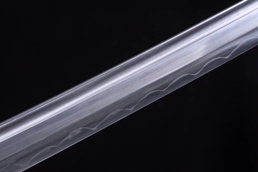 覆土|君弘战，手工锻打T10钢，古法覆土烧刃工艺