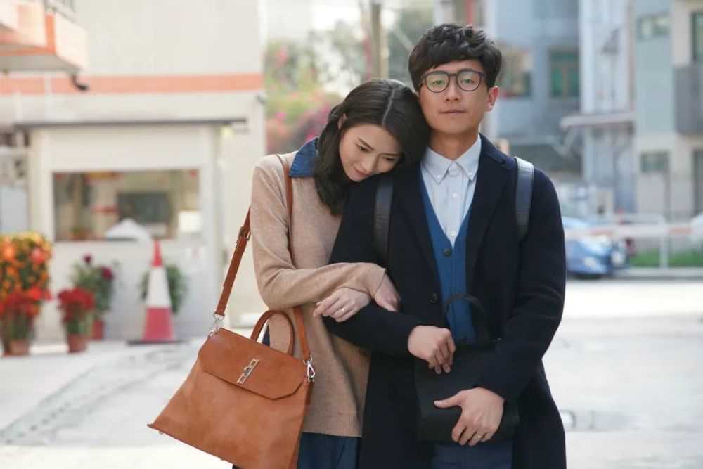 恭喜33岁tvb小生马贯东低调拍拖准备结婚圈外女友仙气十足