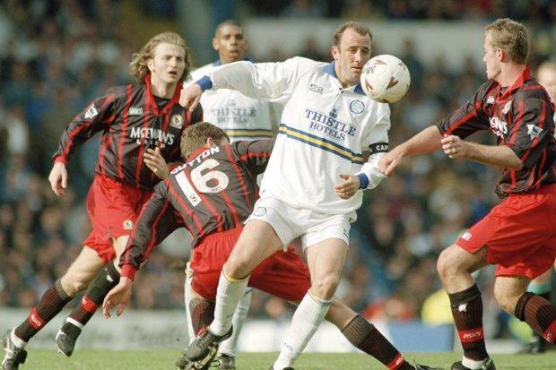 犹如红酒越老越醇的加里·麦卡利斯特，从过气者到利物浦传奇！_腾讯新闻