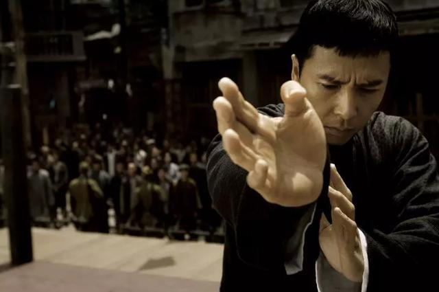 甄子丹|老娱记曝甄子丹为海报站位与姜文水火不容，内情公开让人哭笑不得