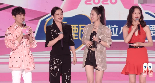 姜贞羽|姜贞羽重返创造营，温馨又伤感，秦海璐暖心鼓励：敢放弃也是勇敢