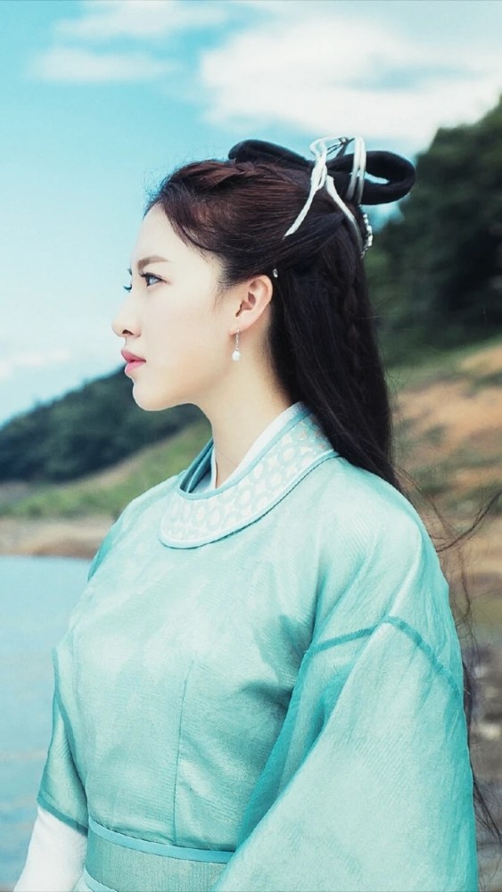香蜜沉沉|《香蜜沉沉》造型太美提升了颜值，主演换一个造型，感觉都认不出
