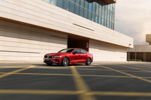 沃尔沃首付门槛全面降低 购车0压力 腾讯新闻