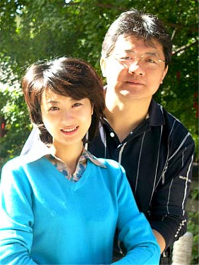 导致多人怀孕央视主持人张斌怒甩锅妻子大闹节目现场