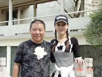 快乐大本营|她曾主持的综艺比《快乐大本营》更受欢迎，被郭德纲视为恩人