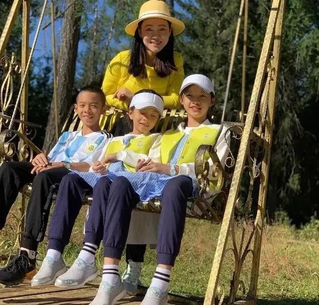 快乐大本营|她曾主持的综艺比《快乐大本营》更受欢迎，被郭德纲视为恩人