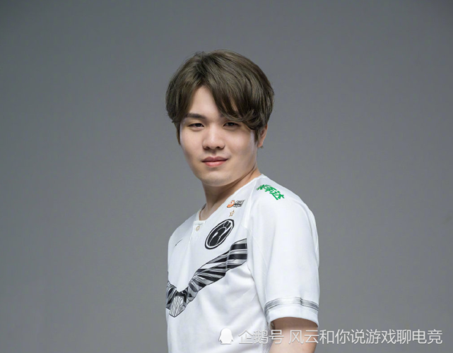 rookie一个韩国人,凭什么在lpl收获这么多粉丝和赞誉?