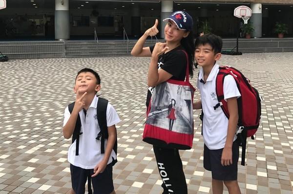 张柏芝|张柏芝晒三胎儿子忘记打码，Marcus下半脸曝光