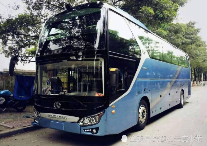 为何长途大巴司机从不进高速服务区吃饭?这其中究竟有何"内幕"?