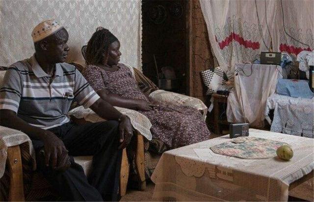 卫星锅|中国产品在非洲意外爆火，给人民生活带来便利，在我国却见不到了