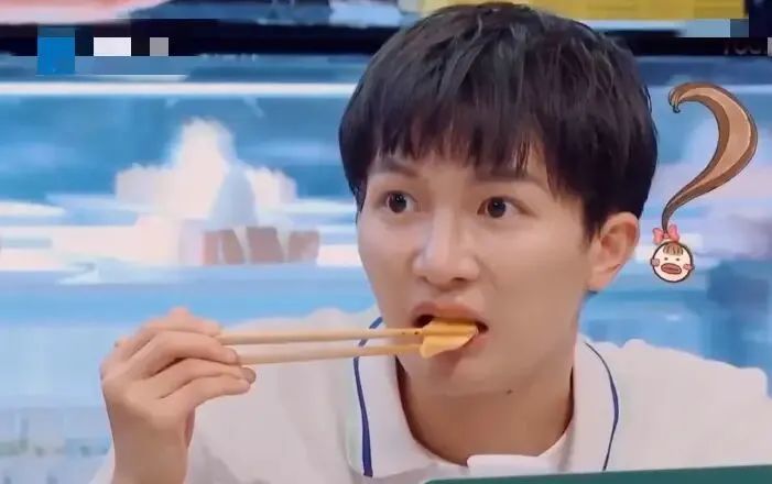 鞠婧祎|以为今年是2012？她也太能装了吧