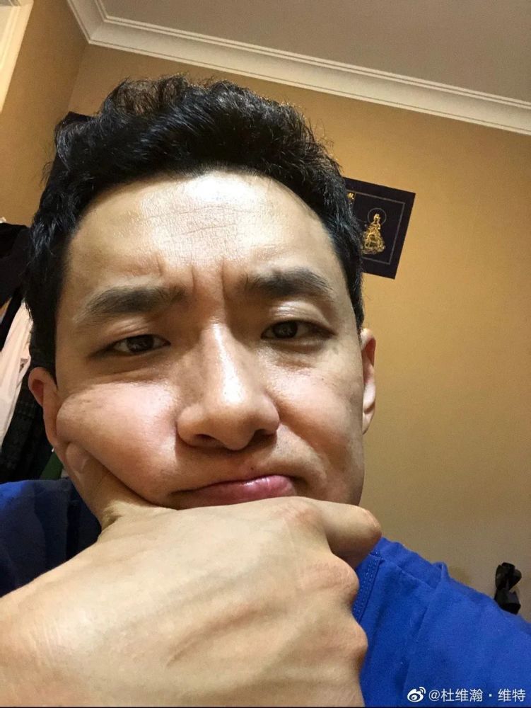 还记得剧版《匆匆那年》里的赵烨吗?他现在长这样_腾讯新闻