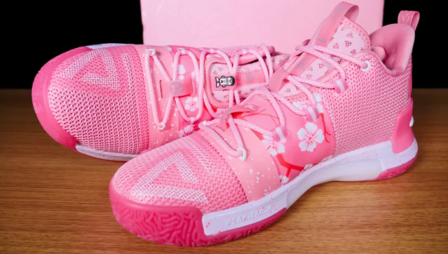 1342两大顶级国产实战鞋,以及aj33se以及aj34也是值得大家考虑的