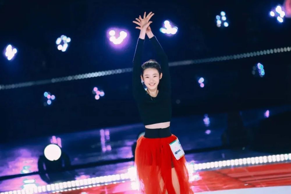 火箭少女101|每个光芒万丈的成团夜，背后其实都是虐粉现场！