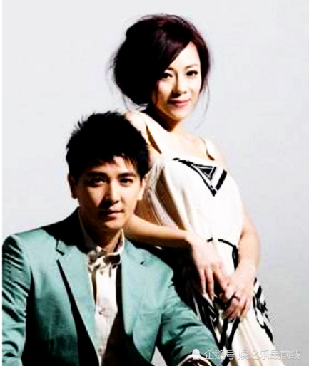 70后男演员保剑锋与何珈好因戏生情结为夫妻婚后11年感情和睦