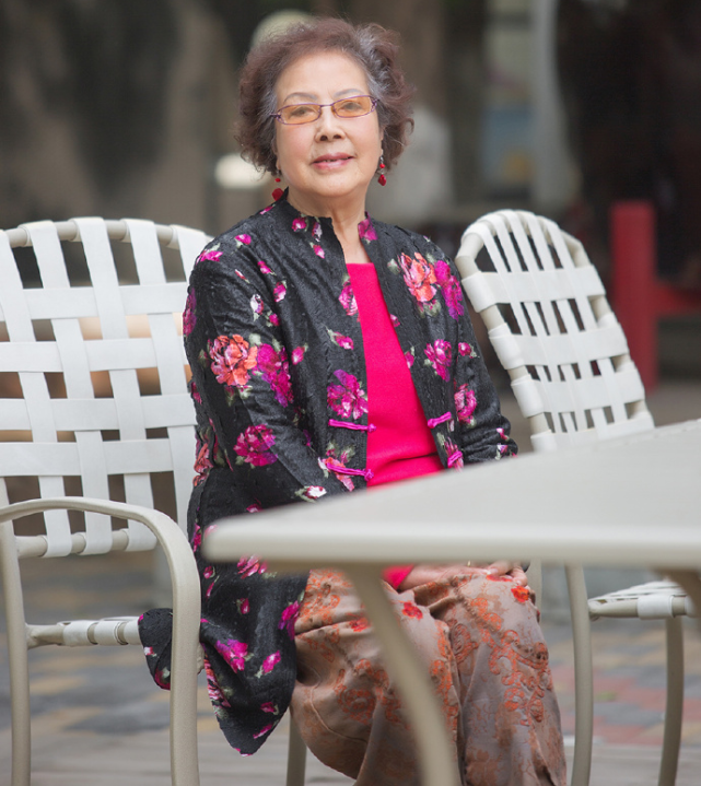 87版红楼梦:牟一为演好贾迎春,三天学会拍戏,看剧本时撞伤鼻梁