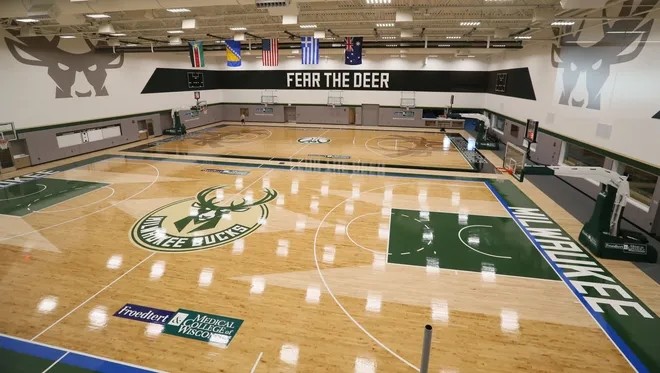 联盟第一也中招了名记爆料雄鹿得到检测结果后关闭训练馆