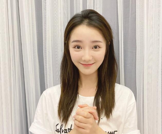 肖燕网购被认出,客服:是你吗菊香,肖燕幽默回复够笑三天