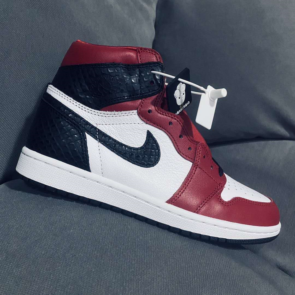 air jordan 1 retro aj1 篮球鞋芝加哥白黑红蛇纹