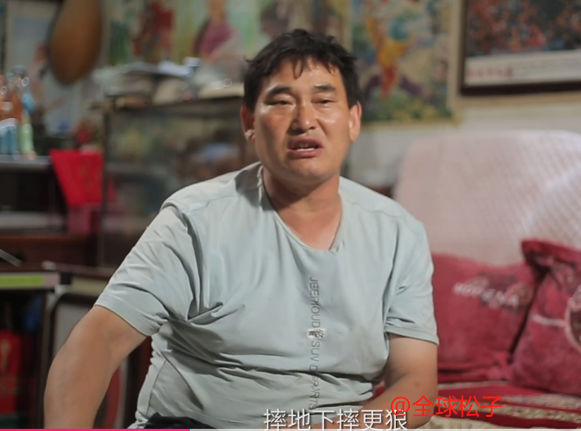 朱之文|大衣哥妻子开直播有点飘？朱之文：网友说的对，她为贪图小利
