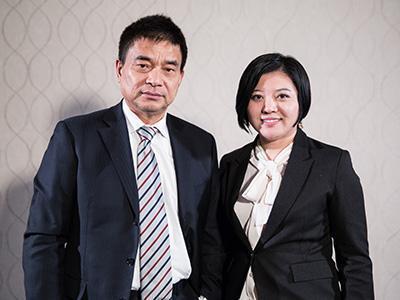 她24岁百亿身家,她大学一毕业就陪着马云!