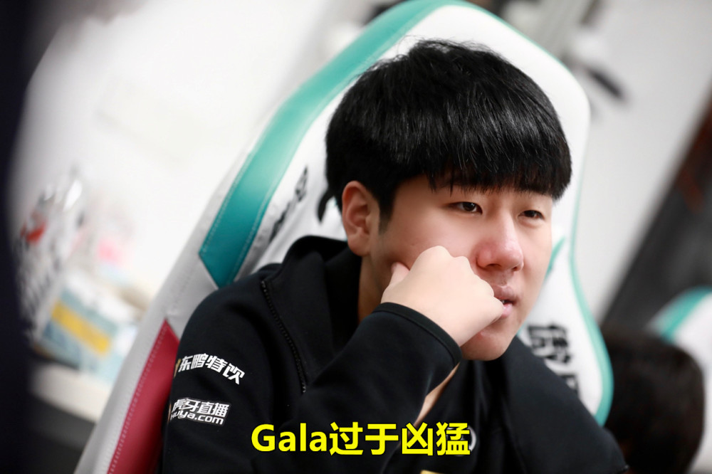 fpx小天漂移抢龙太帅,慢镜头看操作细节,rng小龙堡才是关键_腾讯新闻