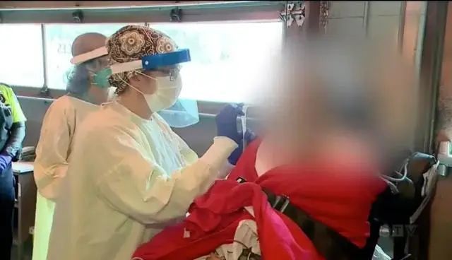 疫苗|最新研究：新冠疫苗对可能发生并发症的老人不起效果！