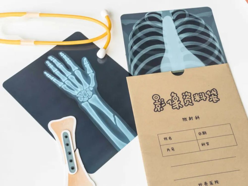 孩子|拍X光片、手术缝合、自制血液循环……娃竟然玩了俩小时没理我！