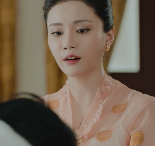 小娘惹:月娘被赶走,玉珠被迫嫁给罗伯张,心如刀绞却无可奈何