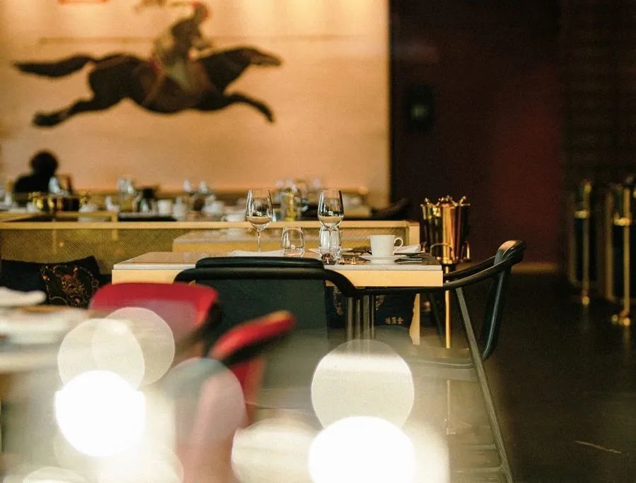 温哥华|全球首家5D餐厅-全聚德温哥华店