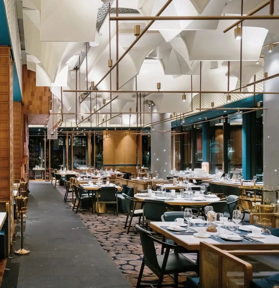 温哥华|全球首家5D餐厅-全聚德温哥华店