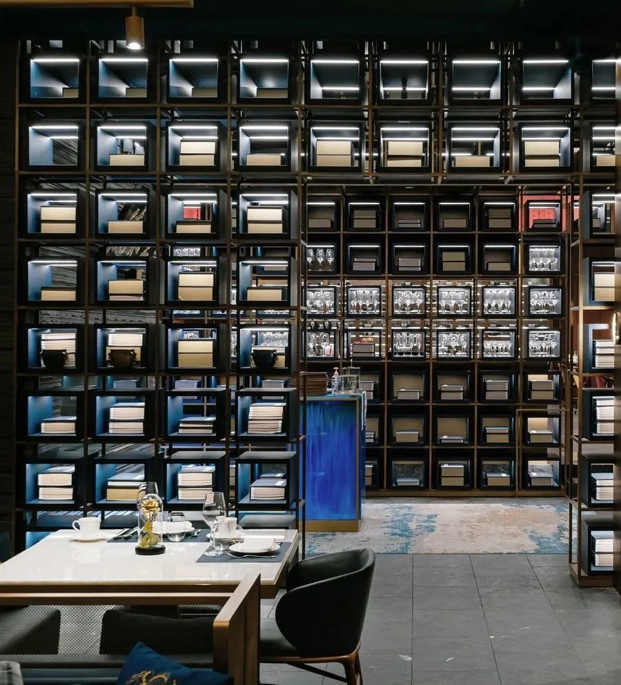 温哥华|全球首家5D餐厅-全聚德温哥华店