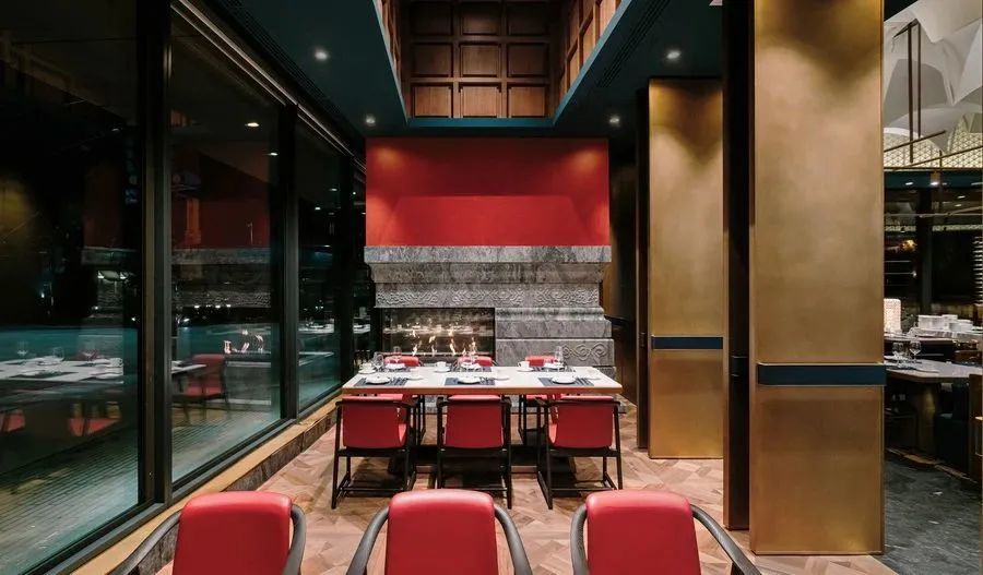 温哥华|全球首家5D餐厅-全聚德温哥华店