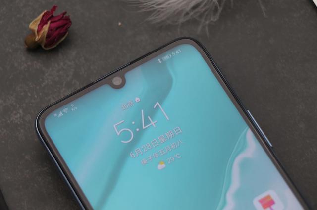 荣耀30青春版首发评测90hz屏幕加持同档位最完善的5g手机