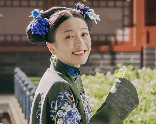 秦岚|秦岚：从来没有“站过C位”的边缘女星，靠演配角逆风翻盘