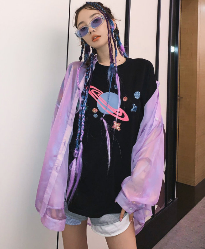 李小璐|单身后更精彩？李小璐穿“爷爷背心”露面，贾乃亮看了都要后悔