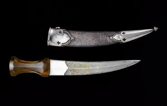 沙贾汗匕首东方宝石剑由历史最伟大刀匠之一巴斯特·瓦伦斯基(buster