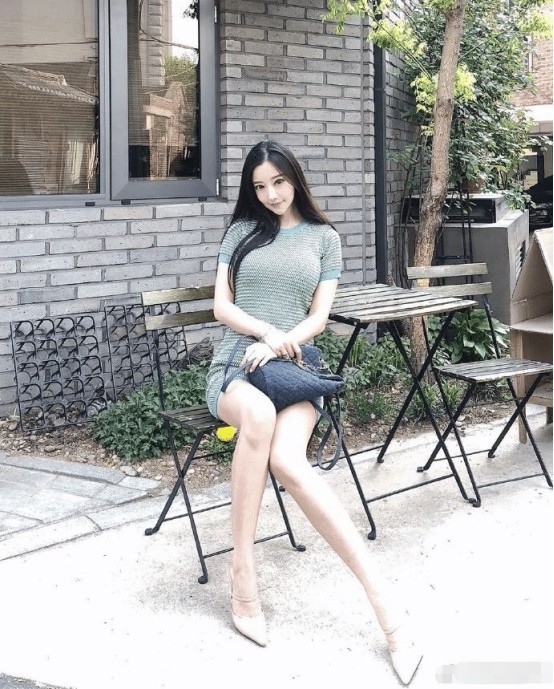 身高190cm的微胖小姑娘时髦穿搭成为璀璨的星