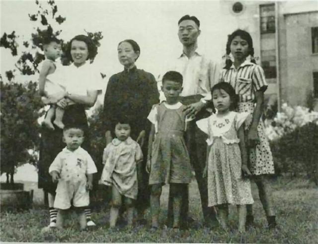 作家|中国女作家残雪，数次陪跑诺奖，却比莫言还牛，她到底什么来头？