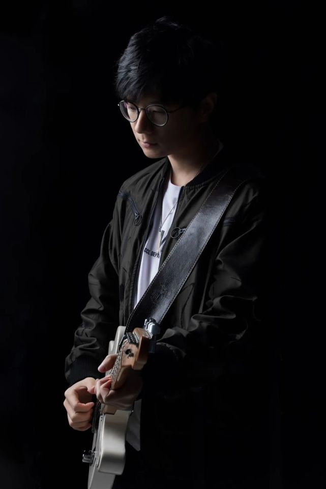 马頔与电子音乐人pantaq合作单曲发布一次惺惺相惜的跨界碰撞