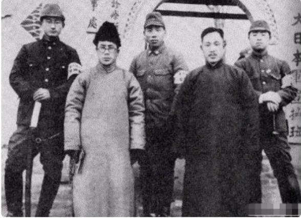 中国最牛 汉奸 挣日本的钱睡日本的姑娘 8个字消灭两万日军 抗日战争 汉奸 日军 日本 历史 夏文远