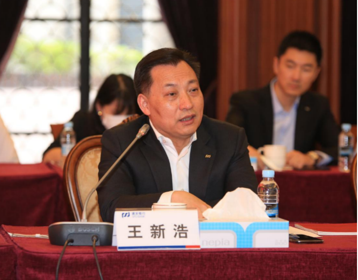 图为上海浦东发展银行副行长王新浩参加"品牌对话"上海浦东发展银行副