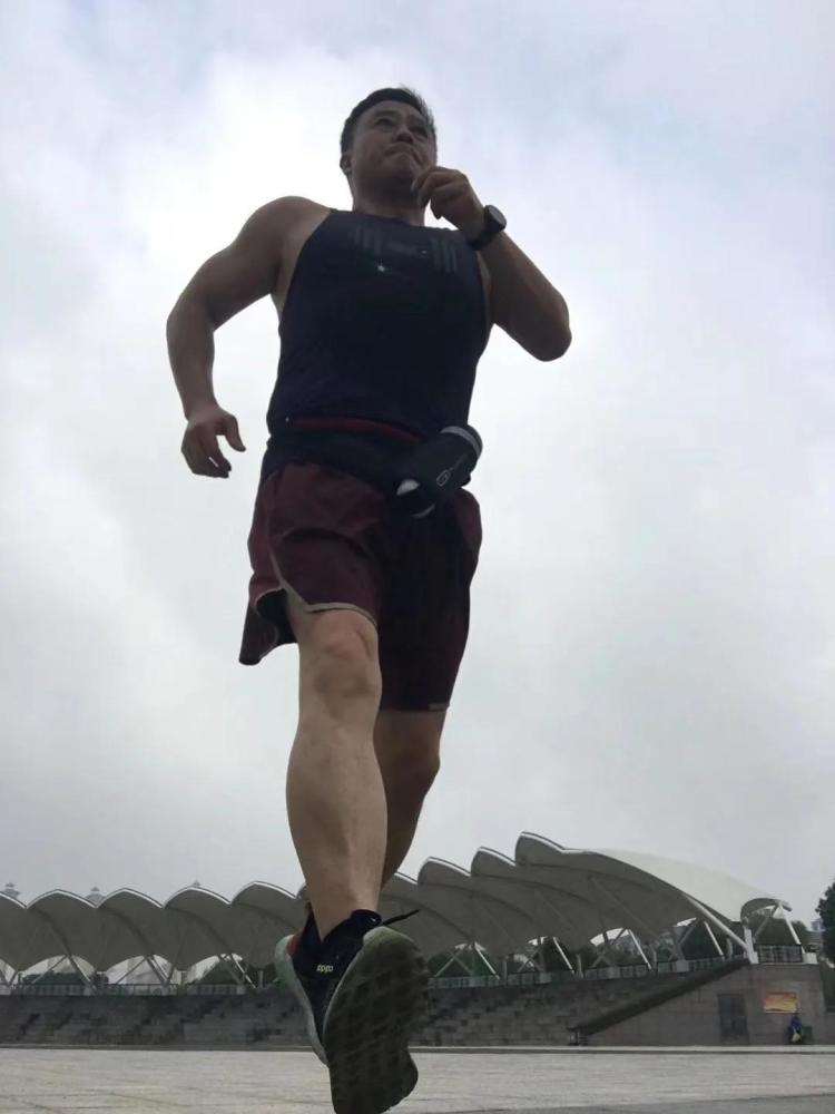 郑忠居|艺术家郑忠居家隔离第七日-腾讯新闻