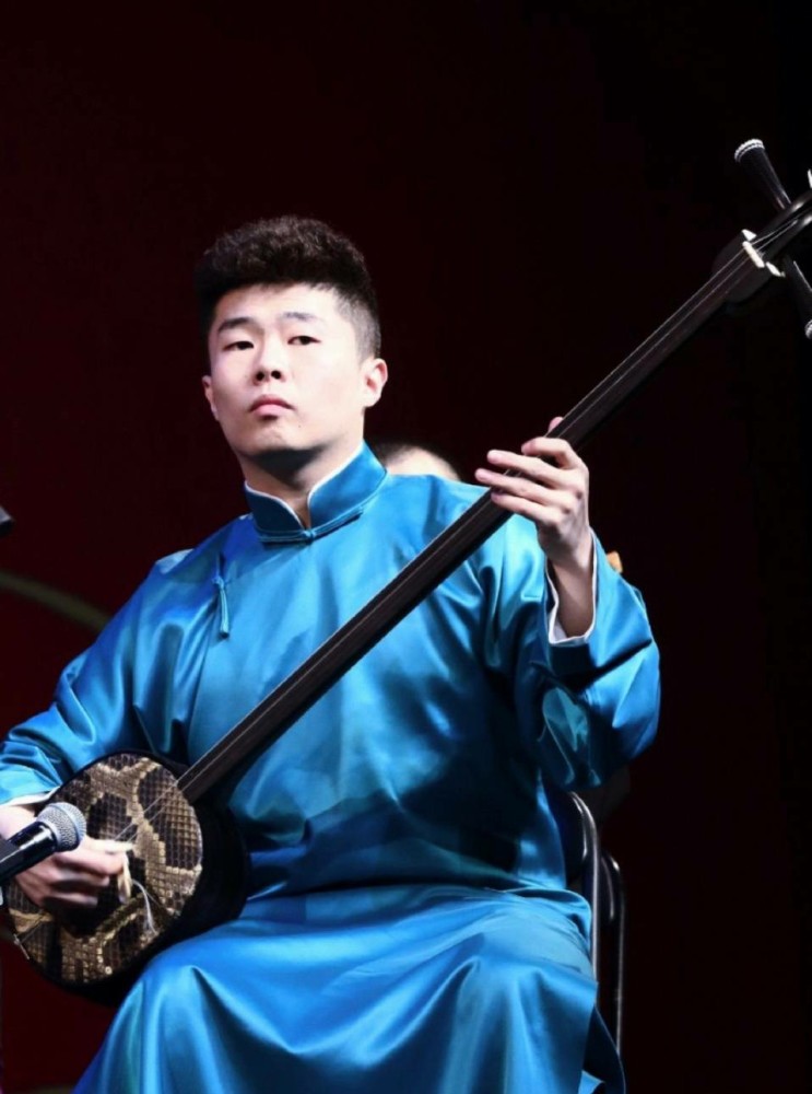 德云社龙字科招生烧饼趁机占岳云鹏便宜最惨的是筱字辈演员