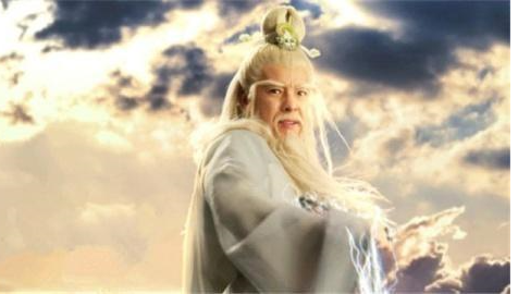 菩提祖师|玉帝如来为何不敢杀了菩提祖师？你看菩提师父是谁：一群蝼蚁！