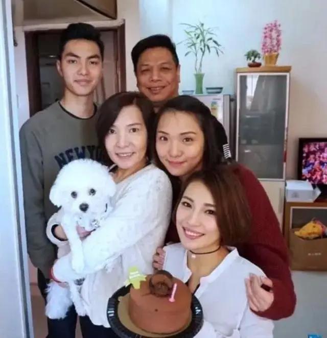 如花李健仁发文报平安感谢挂念争取早日回到荧幕