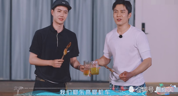 王一博|王一博彬彬有礼，黄轩文雅谦逊，碰杯姿势很搞笑，韩东君耿直吐槽
